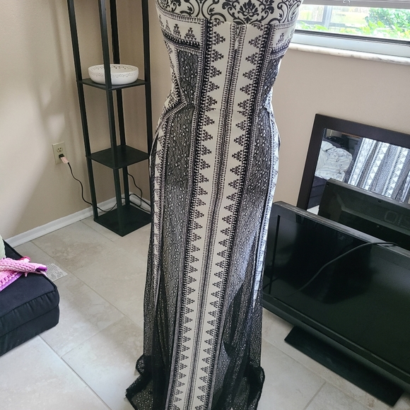 Dress - Picture 5 of 5